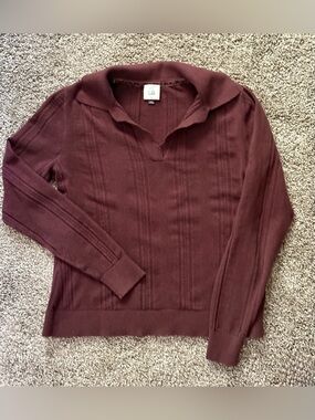 Cabi plum colored sweater